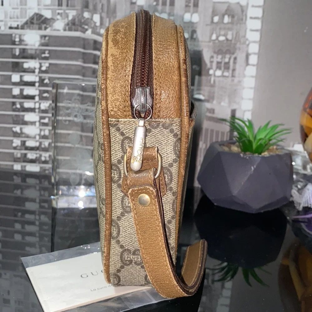 SOLDAuthentic Gucci GG Plus Bag - Picture 7 of 16